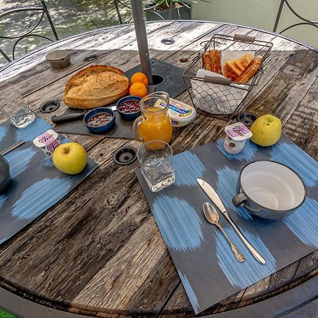 Le Baratier - Demeure De Charme Sauna & Piscine كالفيسون المظهر الخارجي الصورة